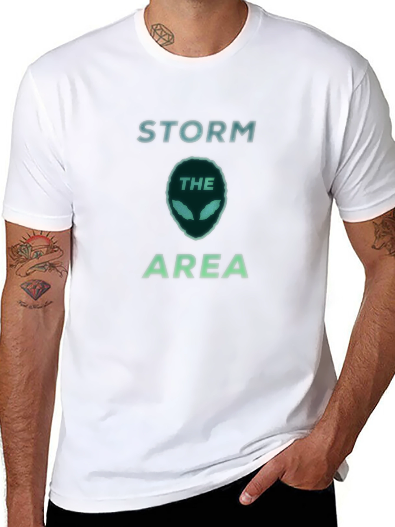 Storm Area Alien Head Graphic Tee - Black