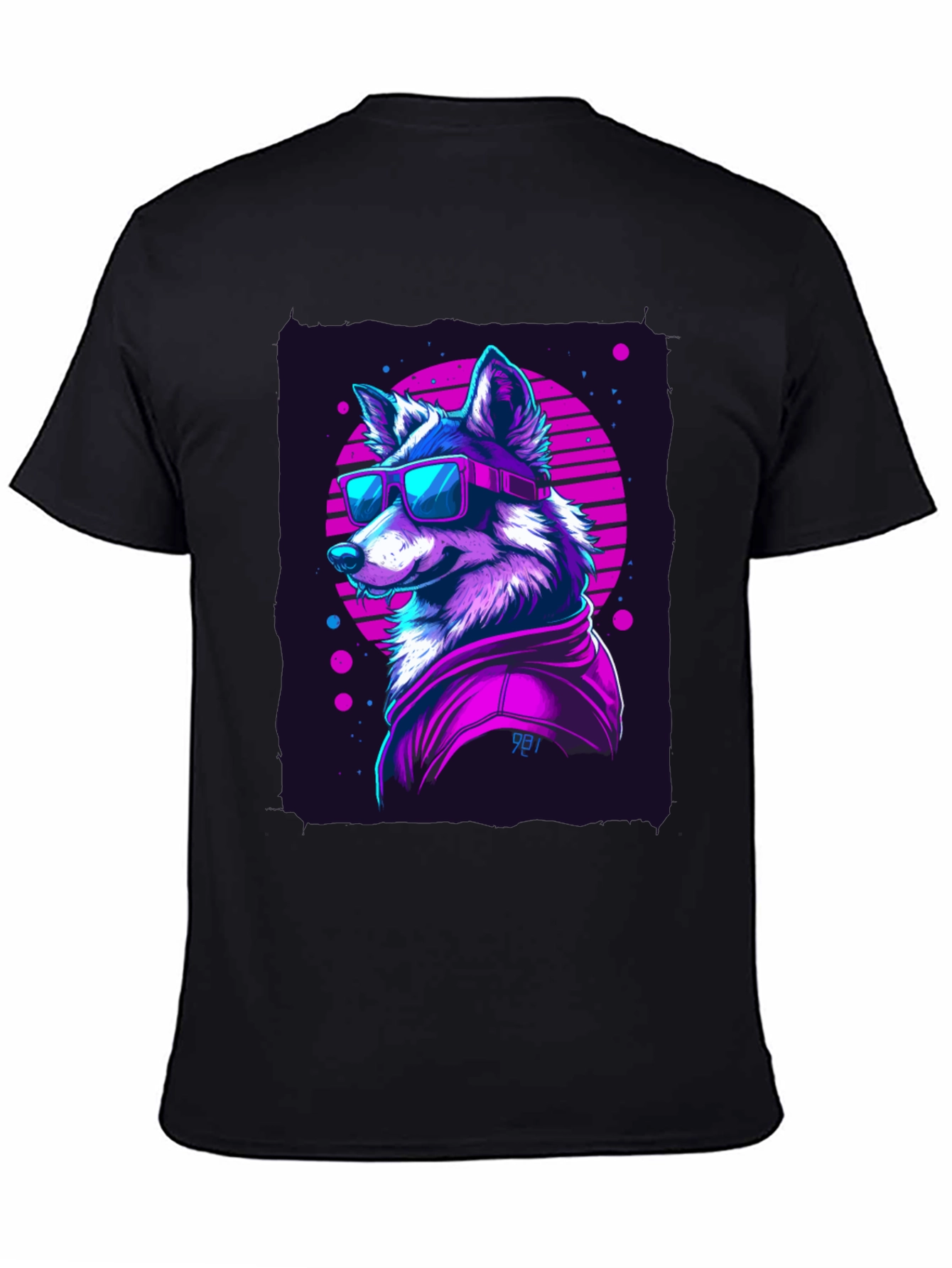 Retro Wolf Graphic Tee - 80s Style