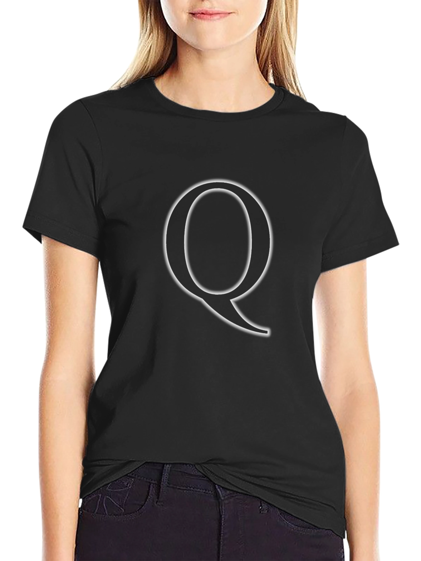 Letter Q Graphic Tee - Stylish Black Cotton T-Shirt
