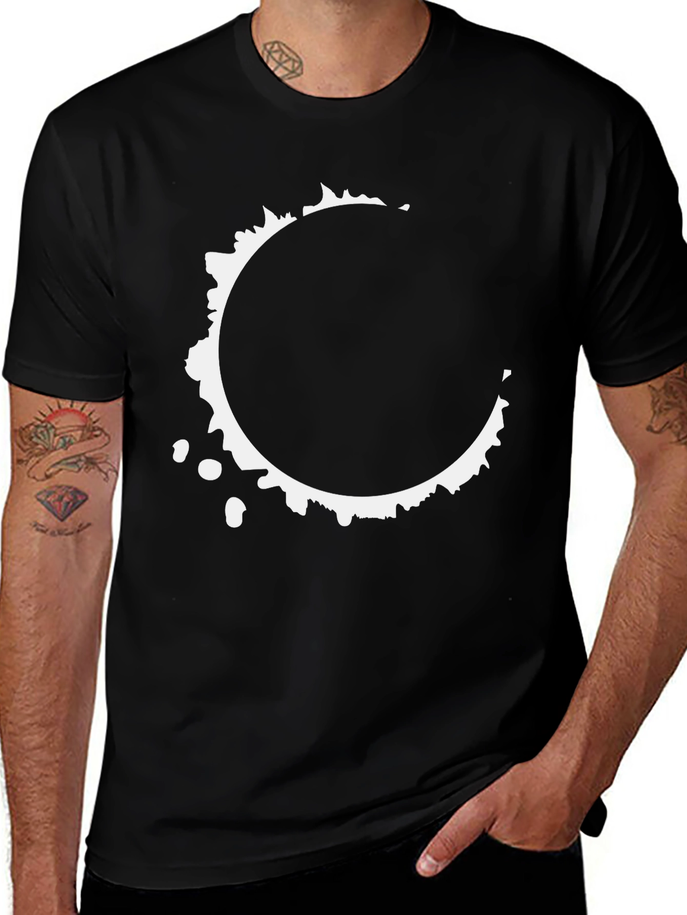 Abstract Circle Graphic Tee - Stylish Black T-Shirt