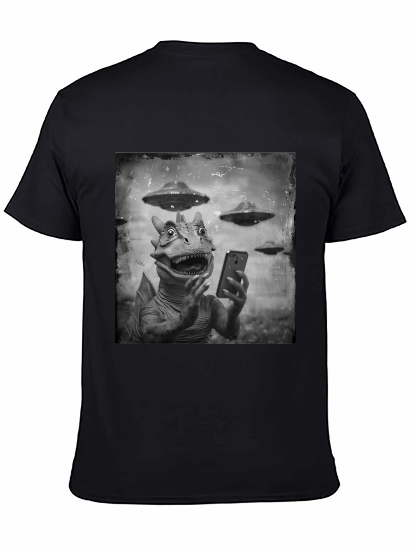 Retro Alien Lizard Selfie Graphic Tee